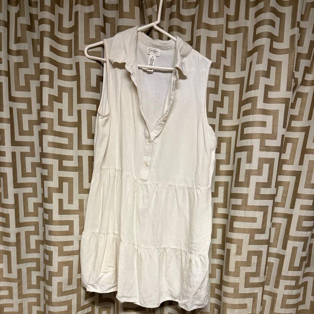 Jessica Simpson Cream Sleeveless Tunic